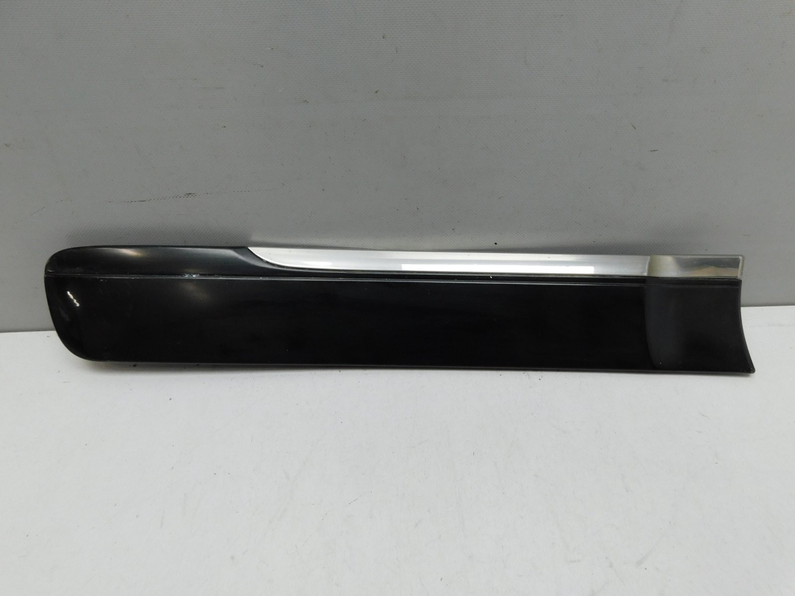 Накладка двери задней правой Lexus GX 460 2009>