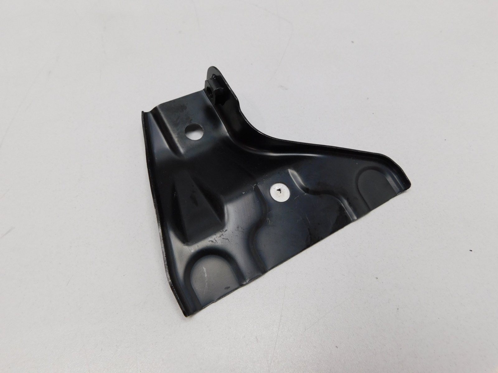 Кронштейн фары Toyota Land Cruiser (200) 2008>