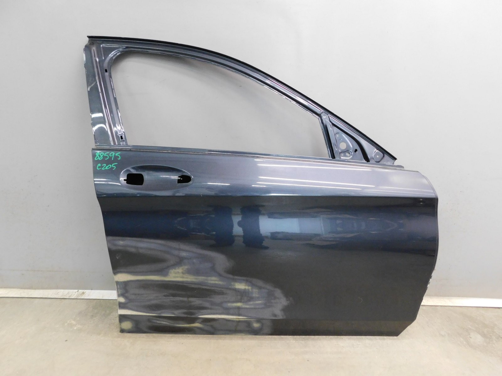 Дверь передняя правая Mercedes-Benz C-Klasse W205 2013>