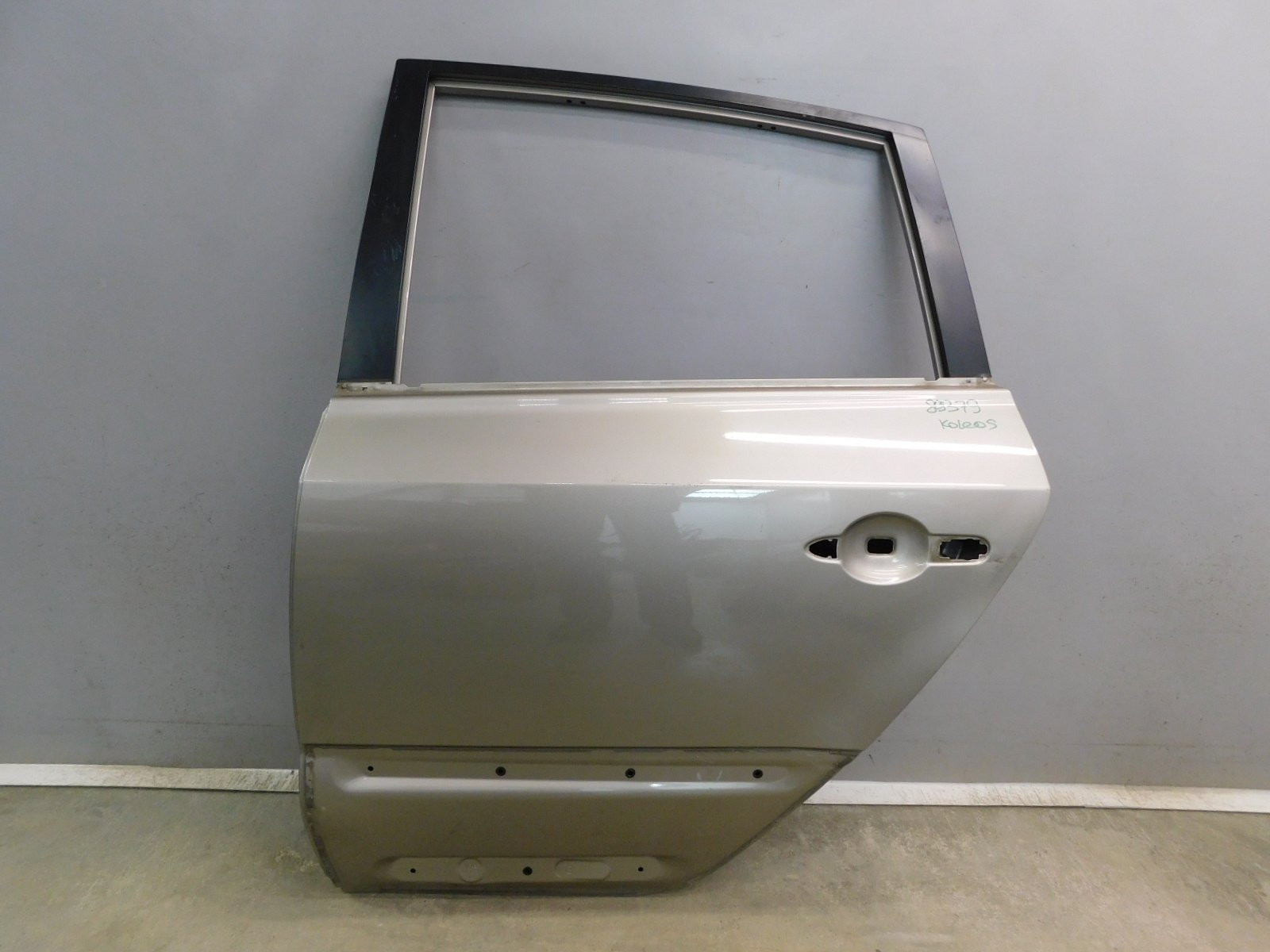Дверь задняя левая Renault Koleos 2008>