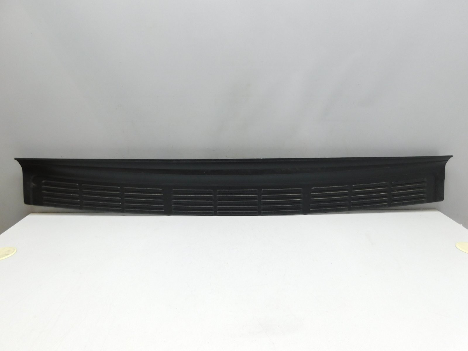 Накладка заднего бампера Toyota Land Cruiser (200) 2008>