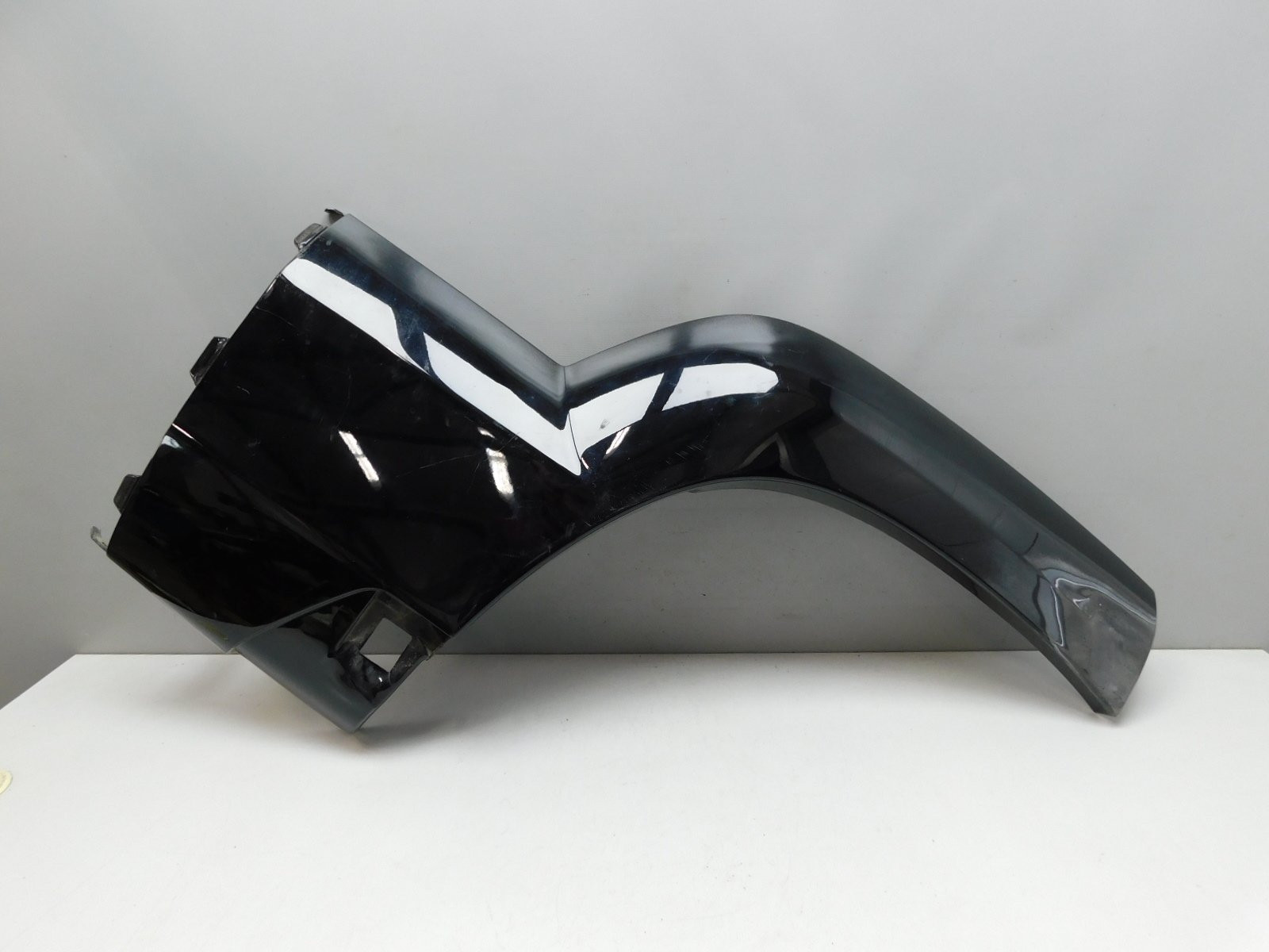 Накладка крыла заднего  правого Toyota Land Cruiser (120)/Prado 2002>