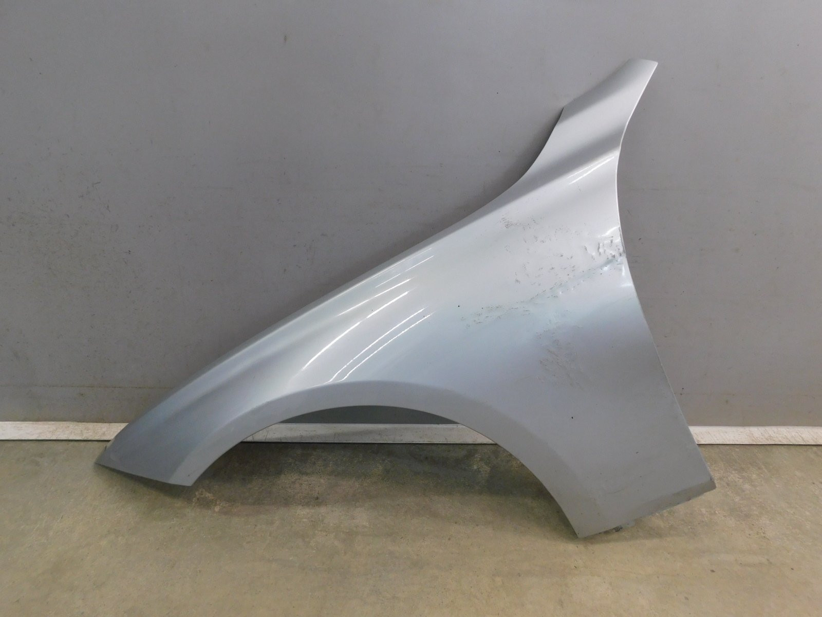 Крыло переднее левое BMW 3-серия F30 2011>