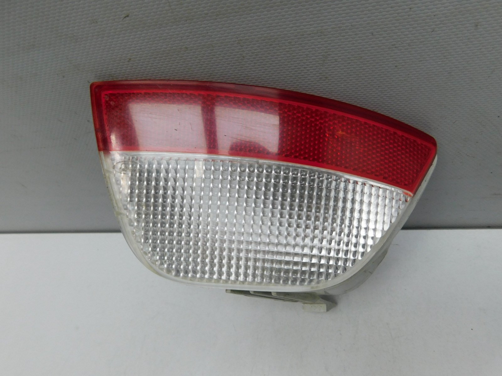 Фонарь задний в бампер правый Ford Focus II 2005-2008