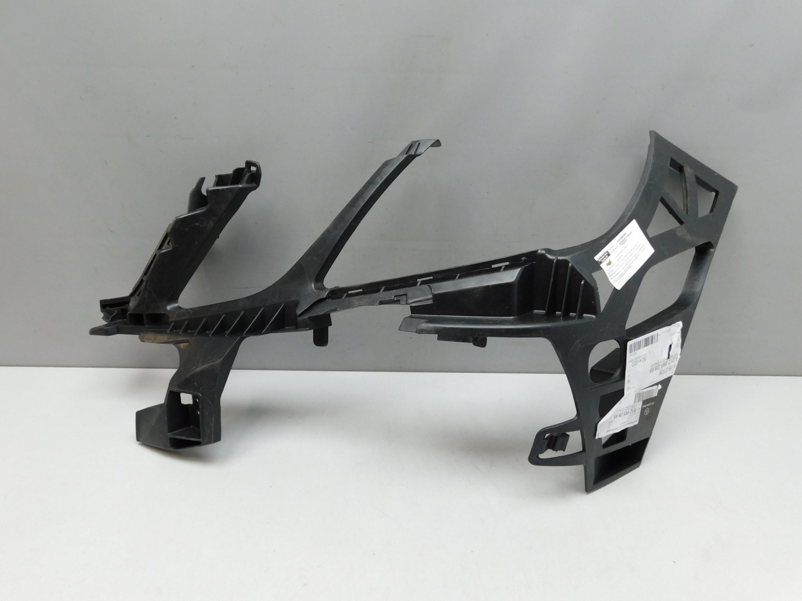 Кронштейн переднего бампера Mercedes-Benz E-Klasse W212 2009>