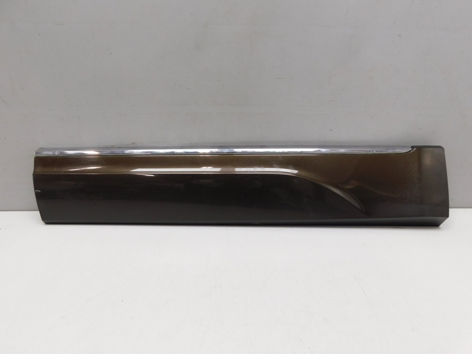 Накладка двери задней левой Audi Q5 2008-2017