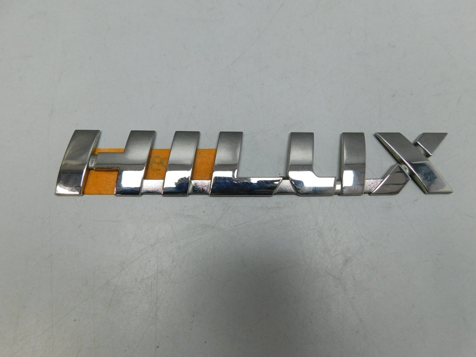 Эмблема Toyota Hilux 2015>