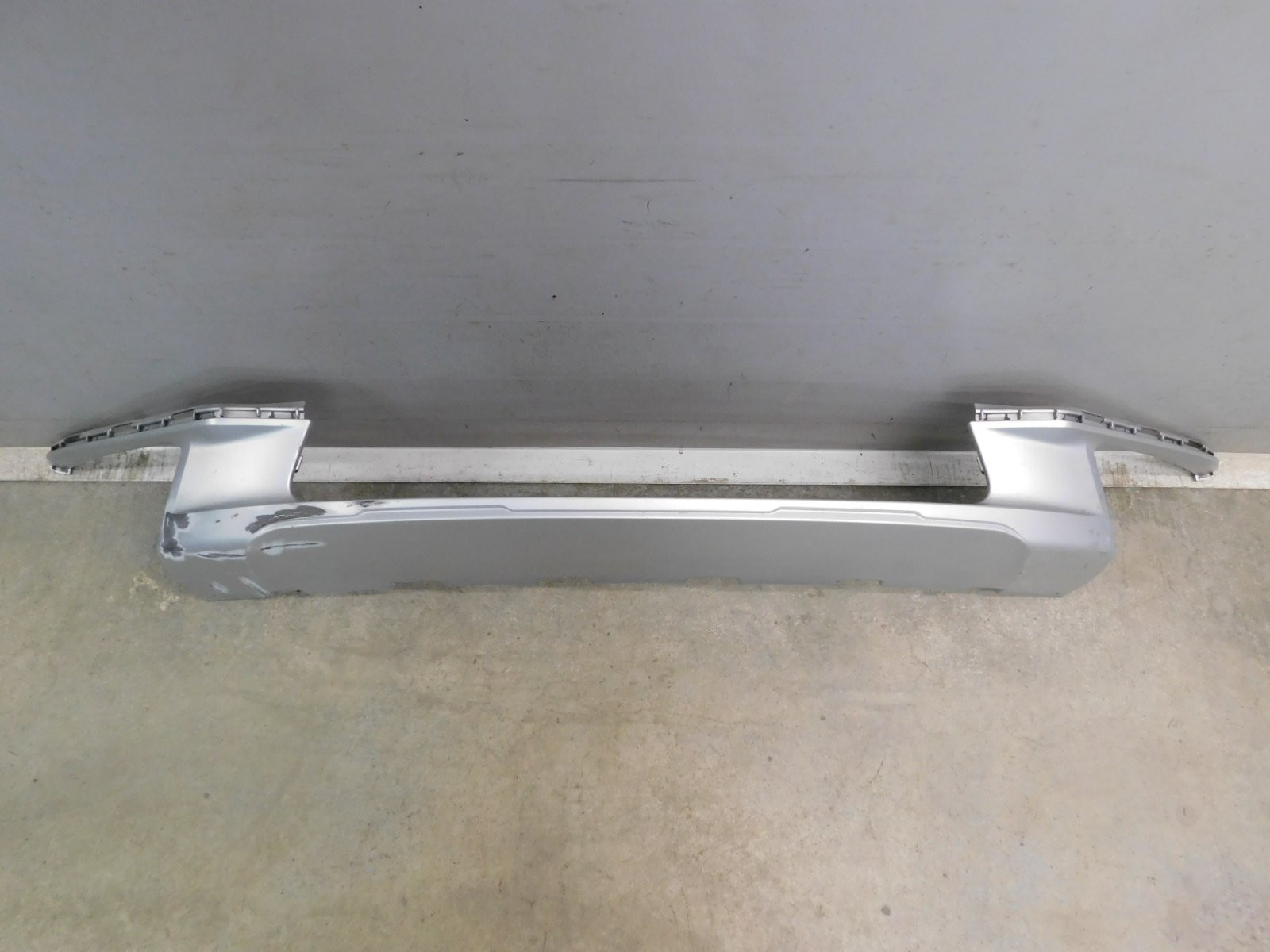 Накладка переднего бампера Volvo V90 Cross Country 2017>