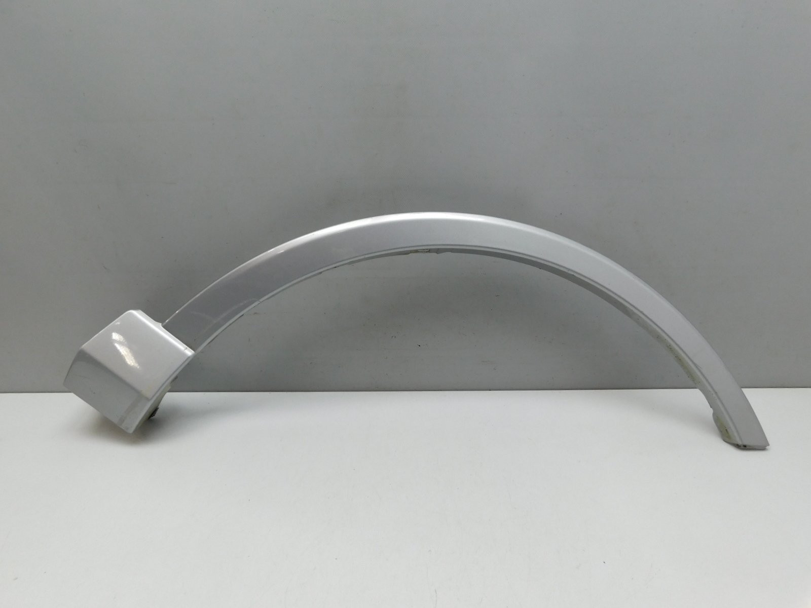 Накладка крыла переднего правого Toyota RAV 4 2013-2019