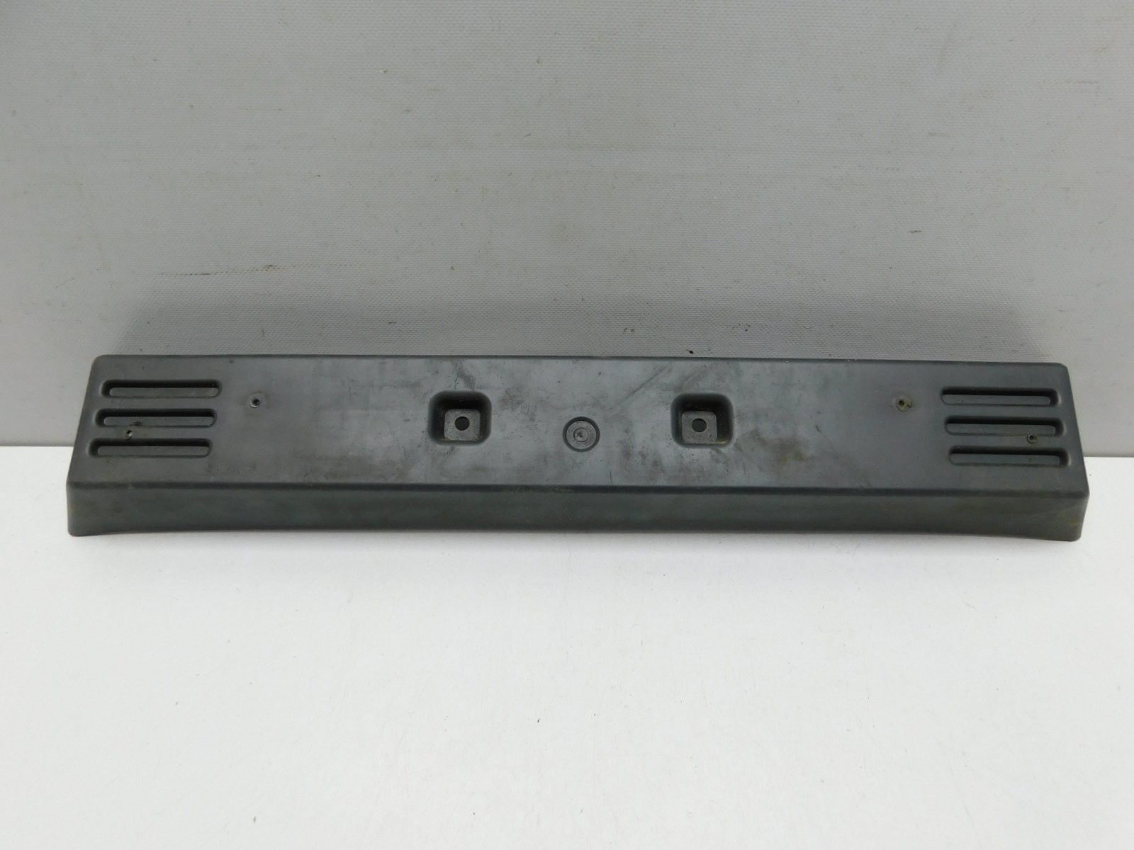 Накладка переднего бампера Mitsubishi L200 2006-2016