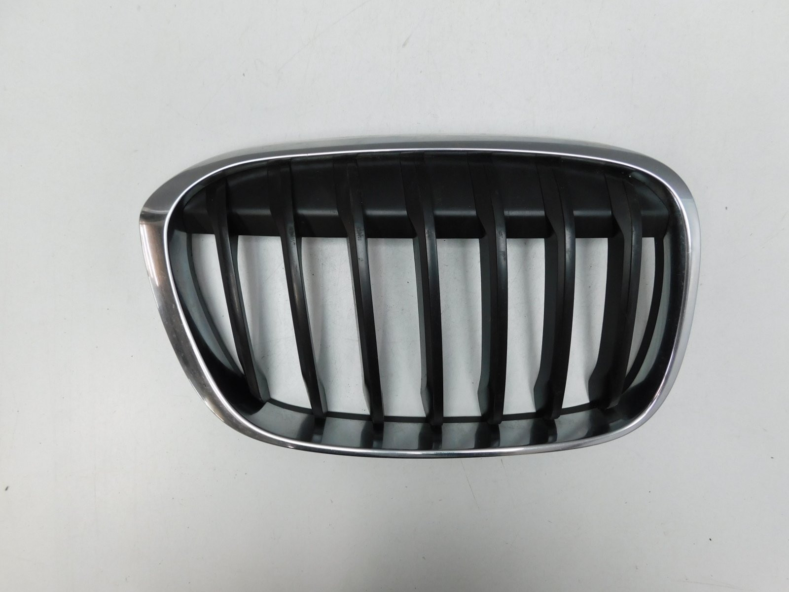 Решетка радиатора BMW X1 F48 2015>