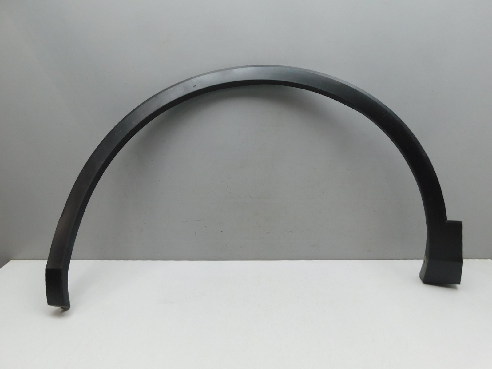 Накладка крыла переднего левого Volkswagen Tiguan 2017>