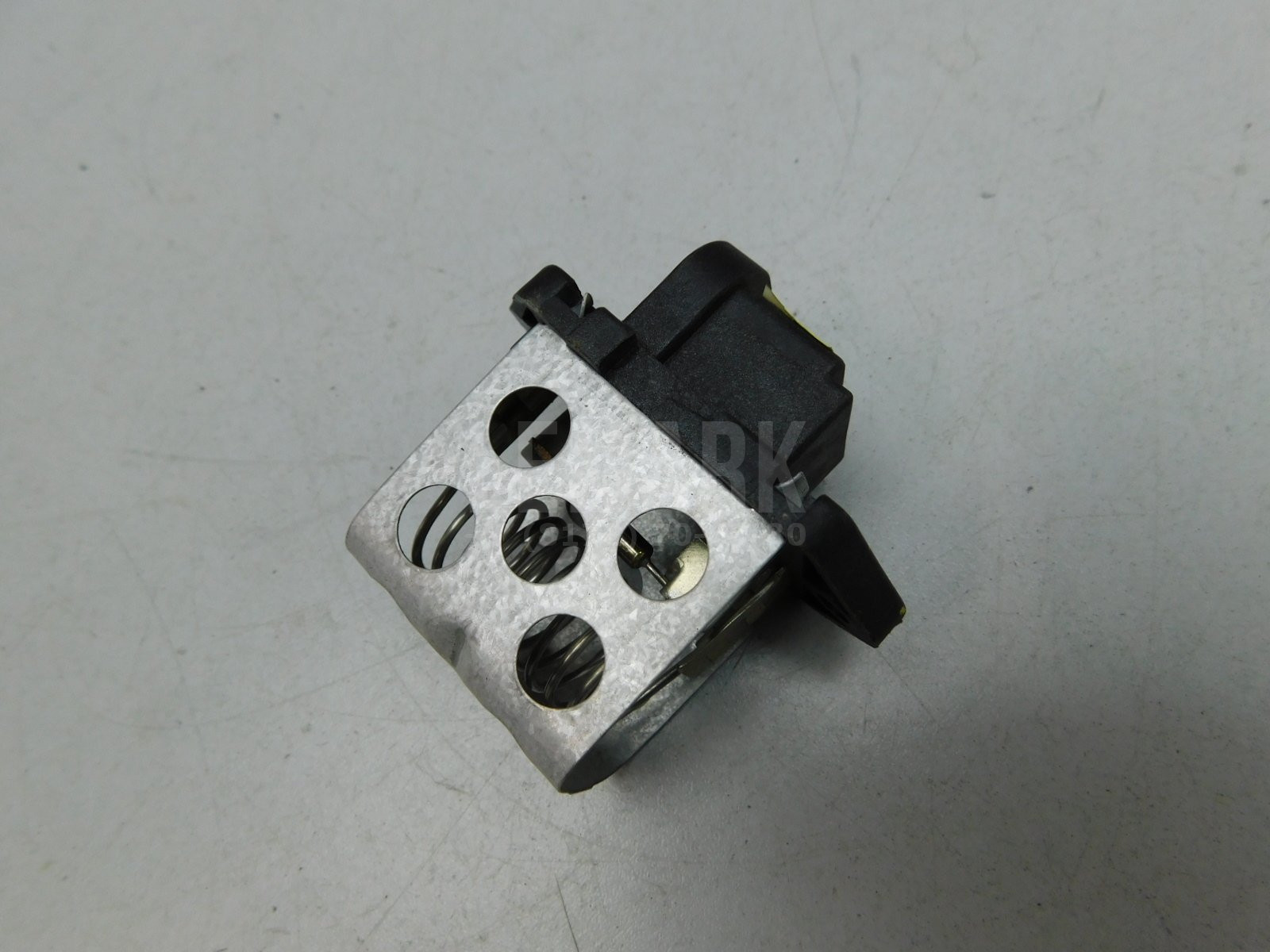 Резистор отопителя Renault Logan 2005> 8200538452
