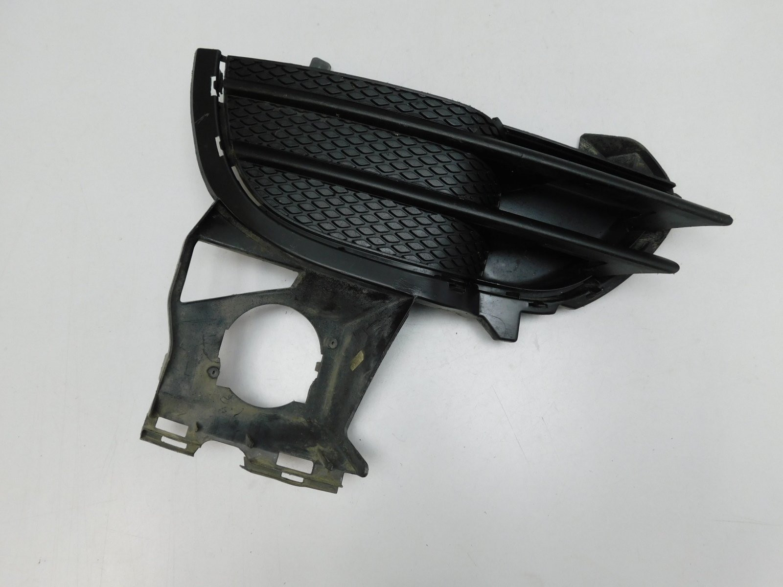 Решетка в бампер правая Porsche Cayenne 2010-2017