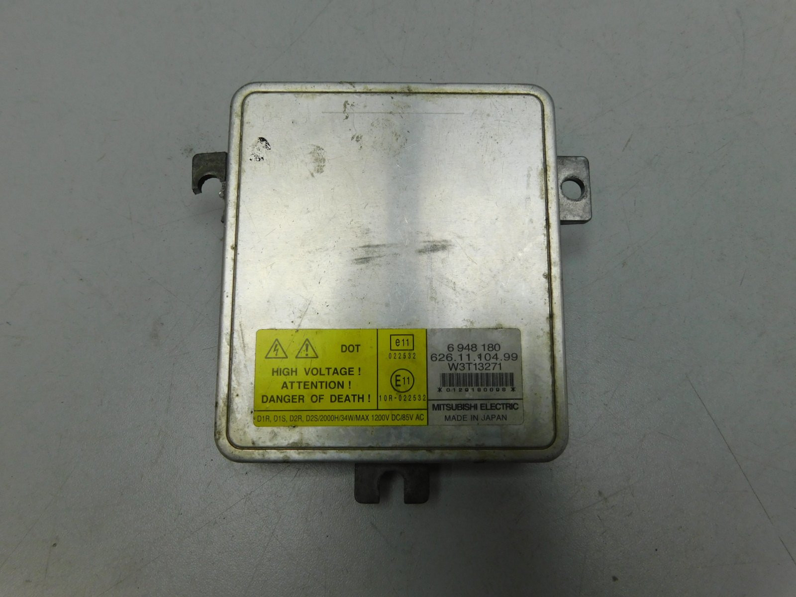 Блок розжига ксеноновой лампы BMW 5-серия E60/E61 2003>