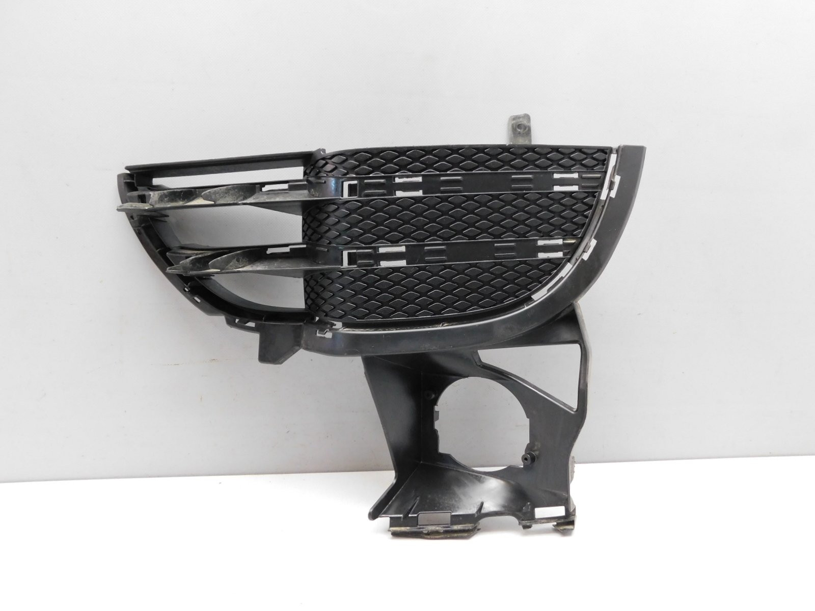 Решетка в бампер левая Porsche Cayenne 2010-2017