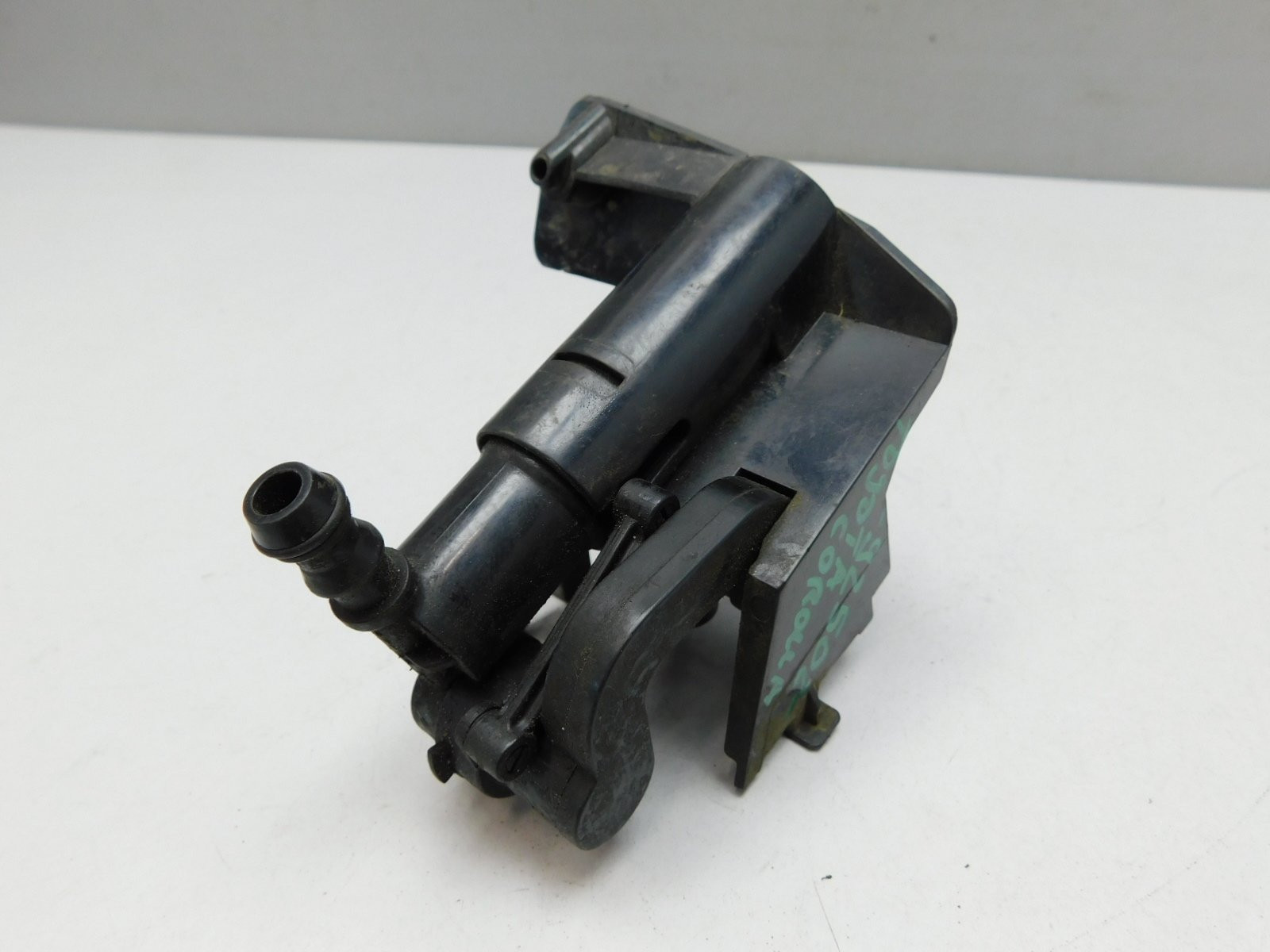 Омыватель фары Toyota Corolla E15 2006-2013