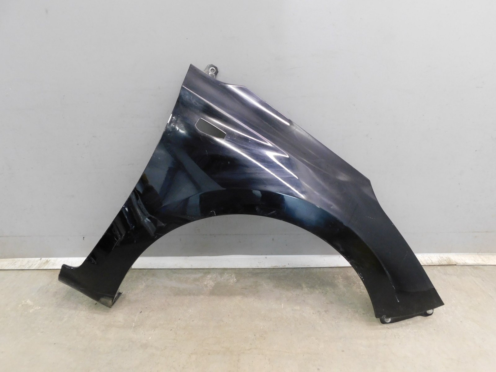 Крыло переднее правое Hyundai Solaris 2017>