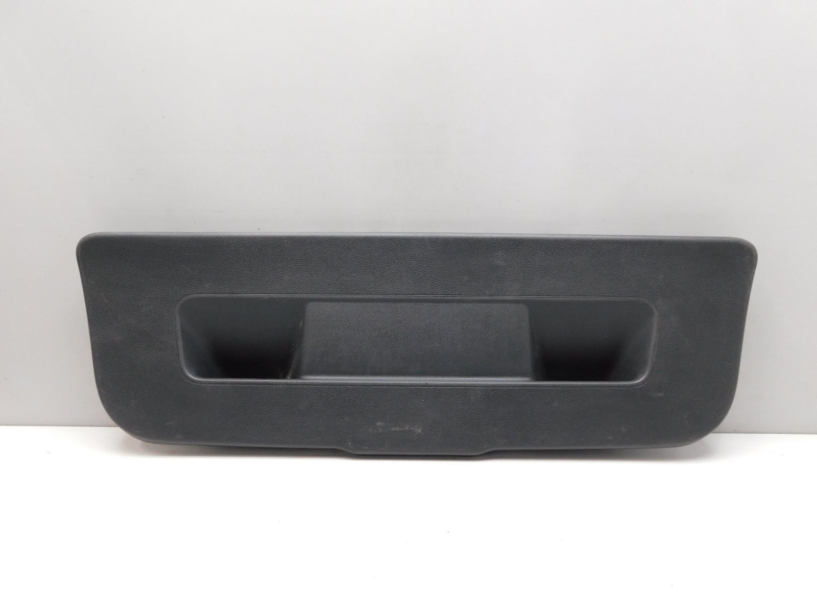 Обшивка крышки багажника Volkswagen Polo Sedan 2011-2020