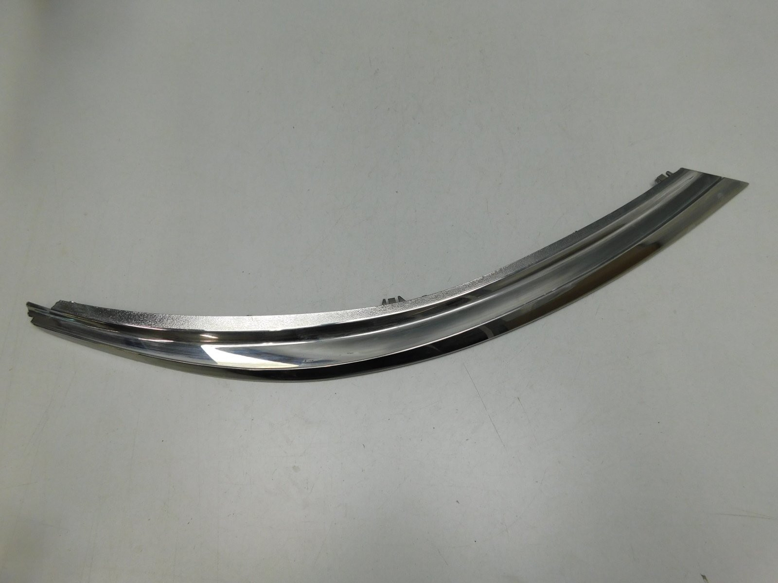 Накладка Toyota Corolla E18 2013-2018