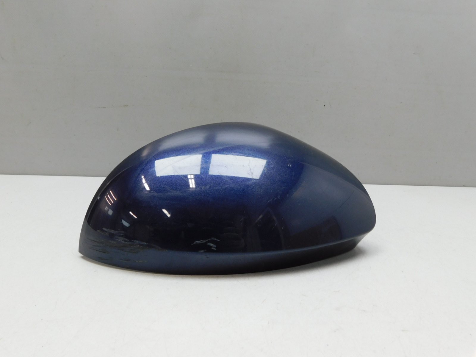 Накладка зеркала правого Volkswagen Tiguan 2007-2017