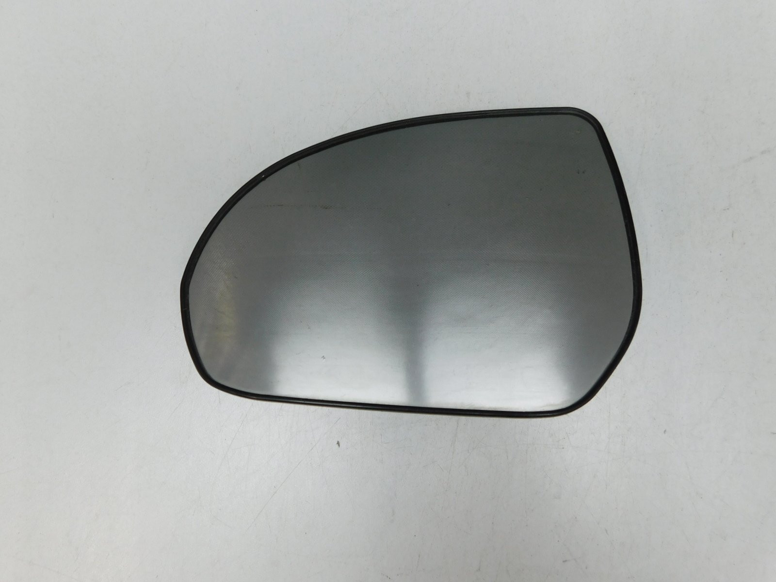 Стекло зеркала левого Hyundai Solaris 2010-2017