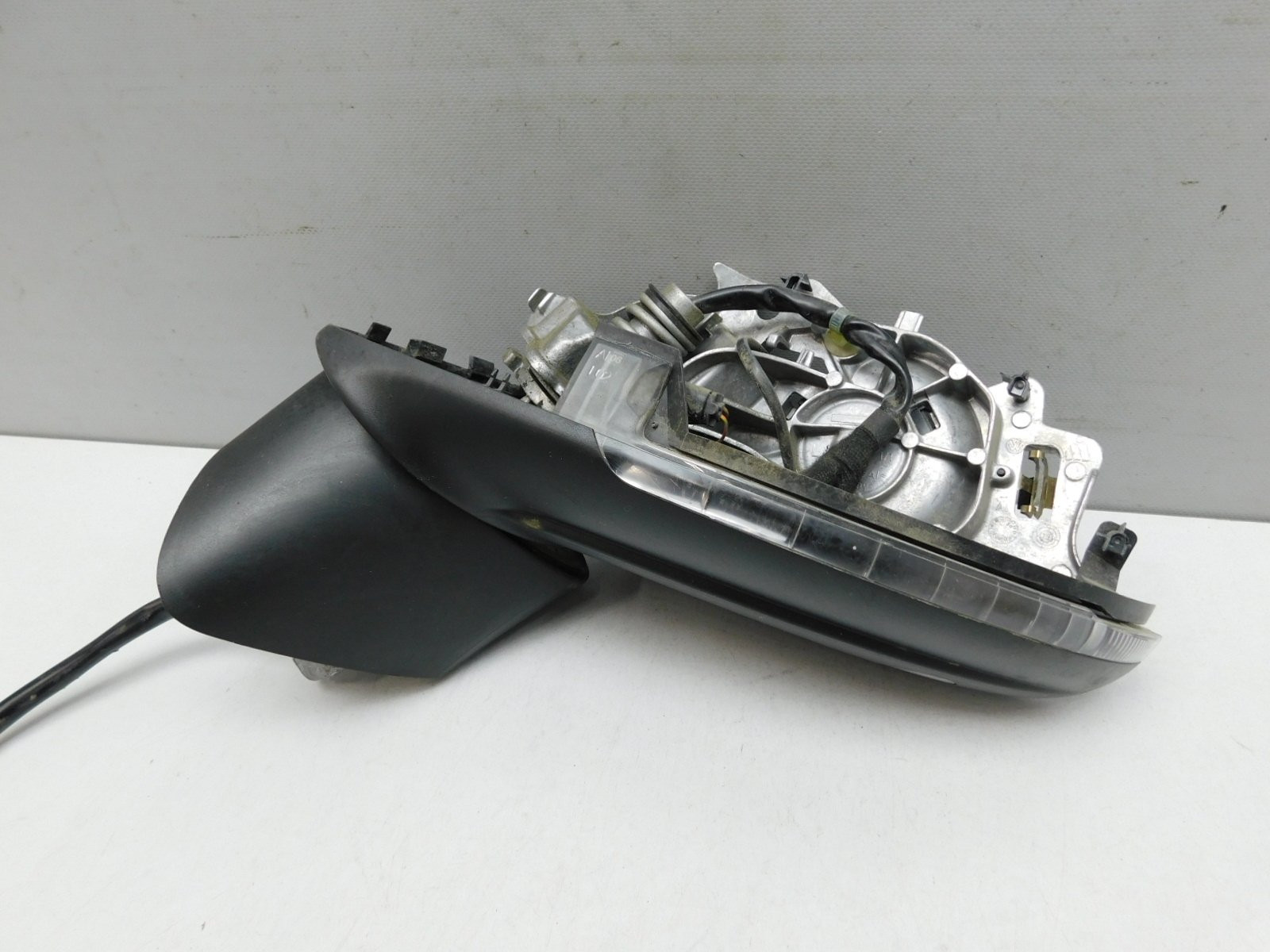 Зеркало левое электрическое Volkswagen Touareg 2010>