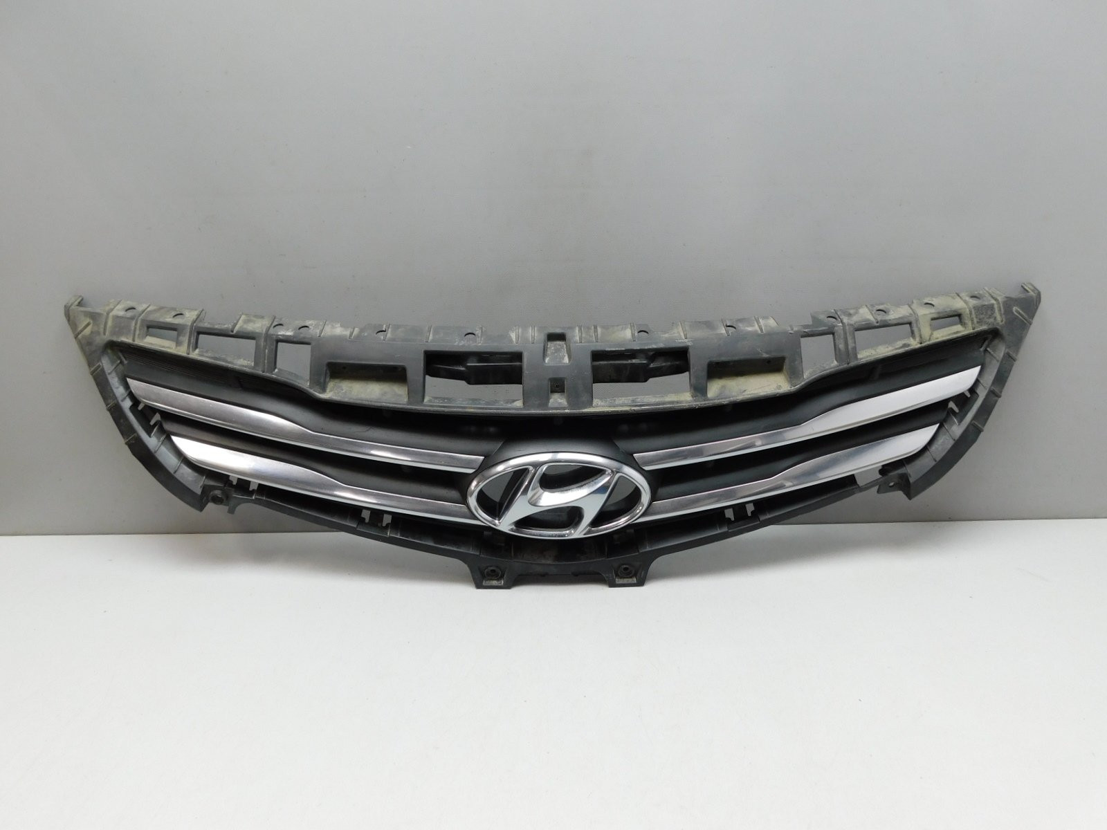 Решетка радиатора Hyundai Solaris 2010-2017