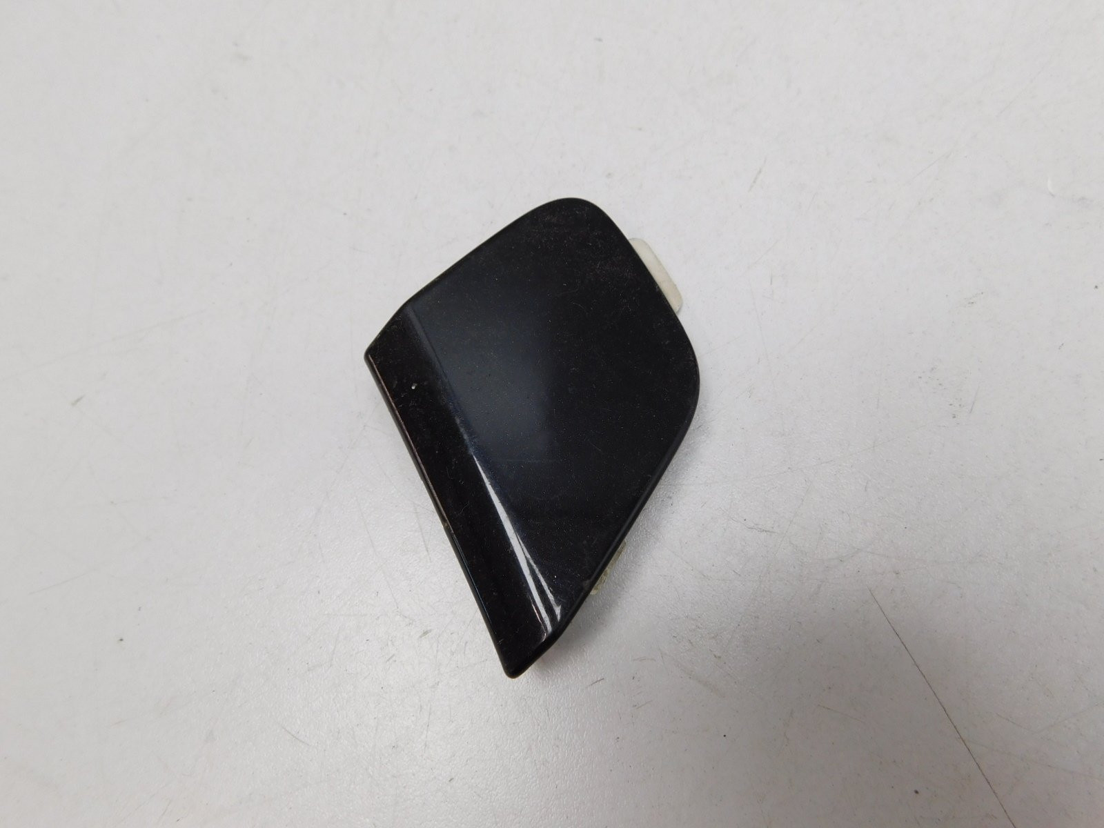 Заглушка буксировочного крюка Ford Focus III 2011>