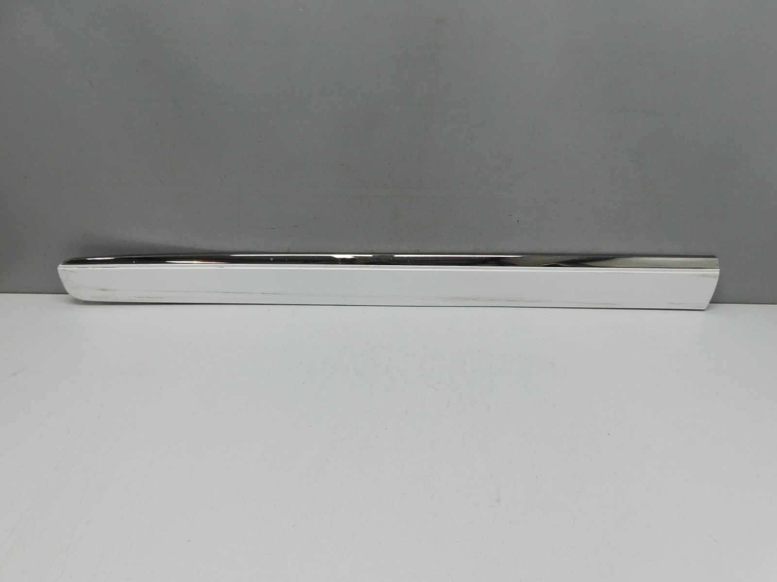 Накладка двери передней левой Lexus GX 460 2009>