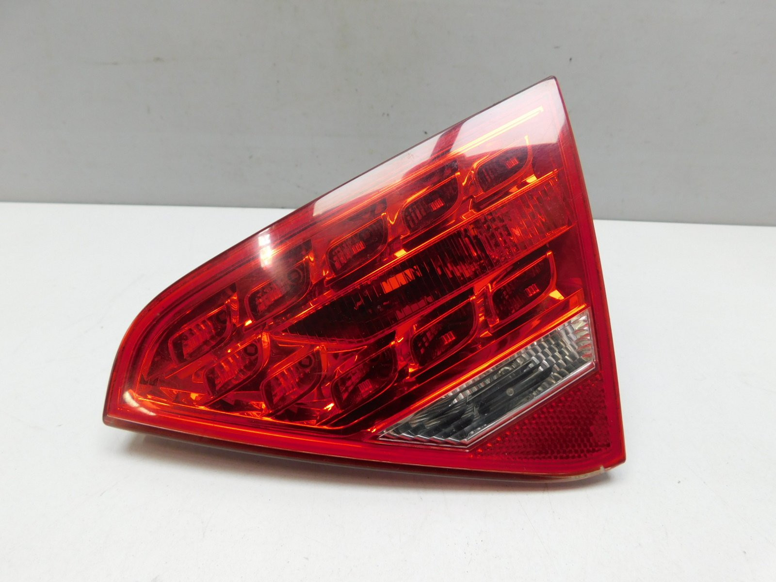 Фонарь задний внутренний правый Audi A5/S5 2007-2016