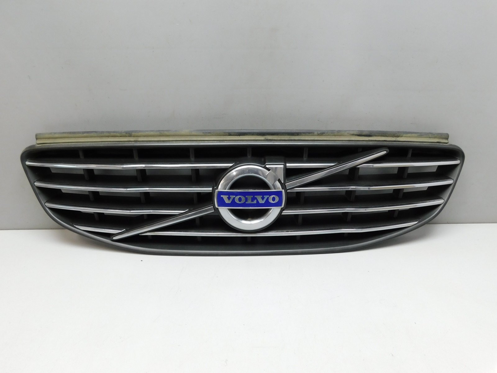 Решетка радиатора Volvo XC60 2008-2017