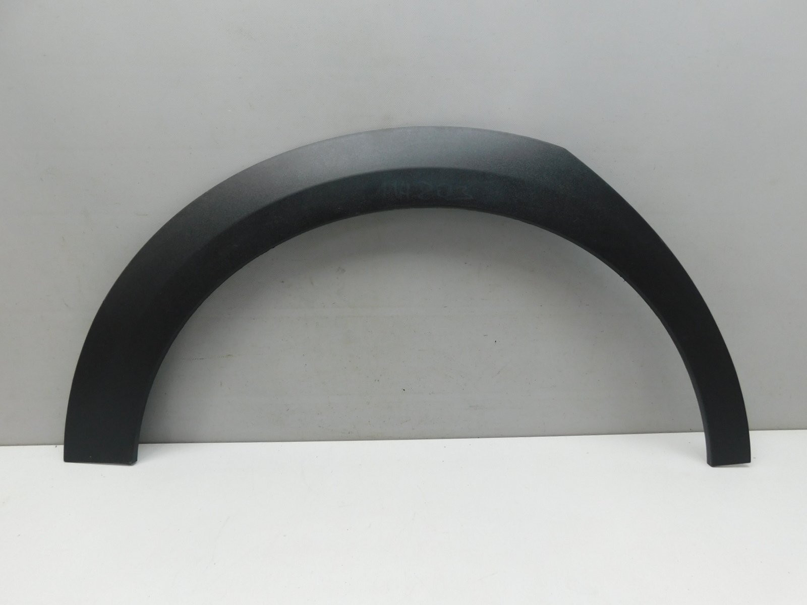 Накладка крыла заднего  правого Mercedes-Benz E-Klasse W213 2016>