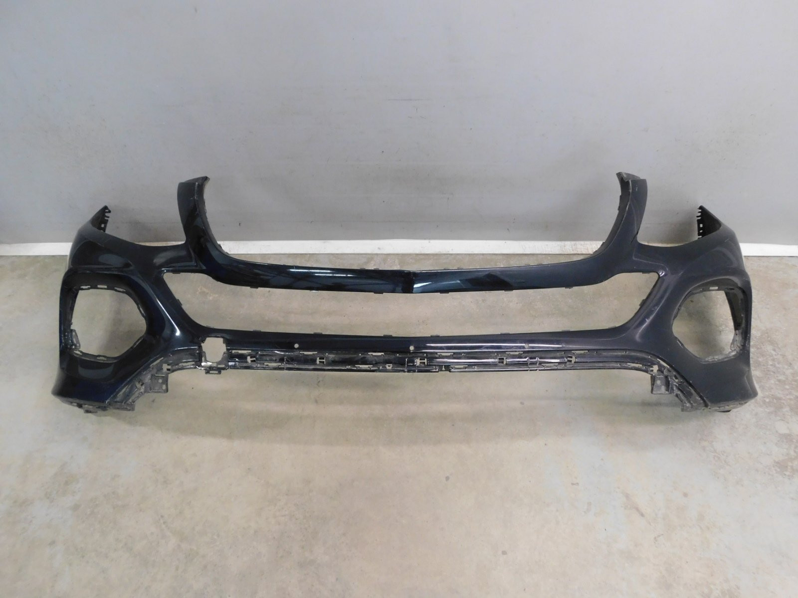 Бампер передний Mercedes-Benz M-Klasse (ML/GLE) W166 2011>