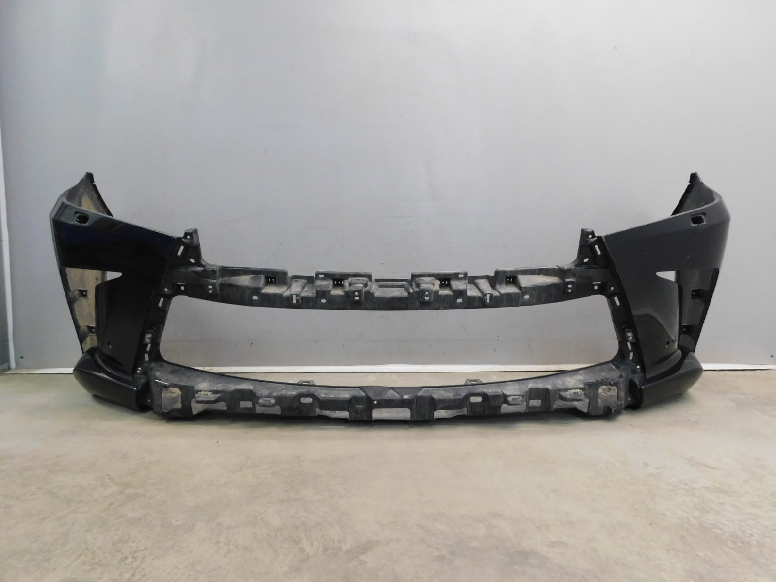 Бампер передний Lexus LX 570 (URJ200) 2007>