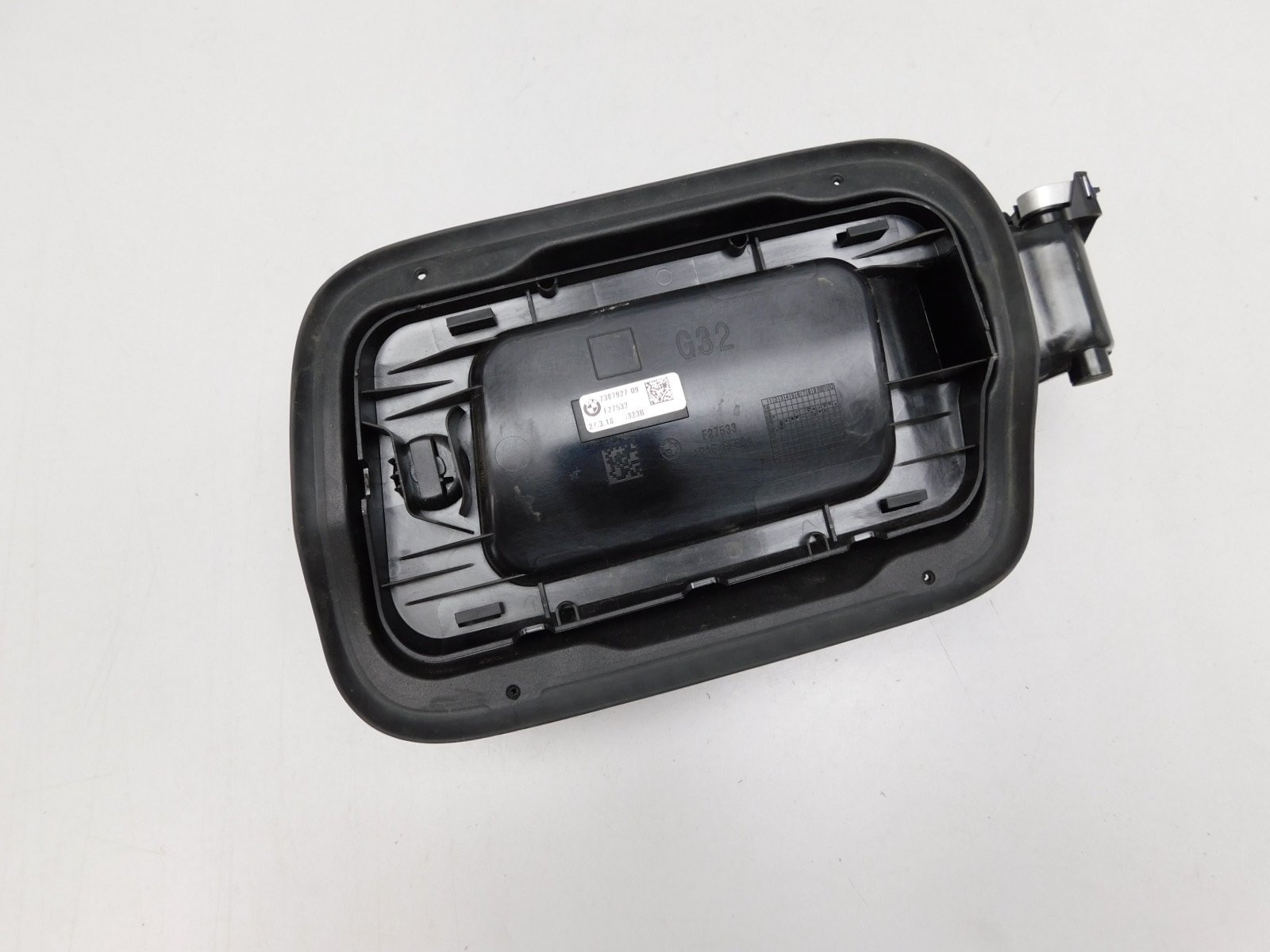 Горловина топливного бака BMW 5-серия G30 2016>