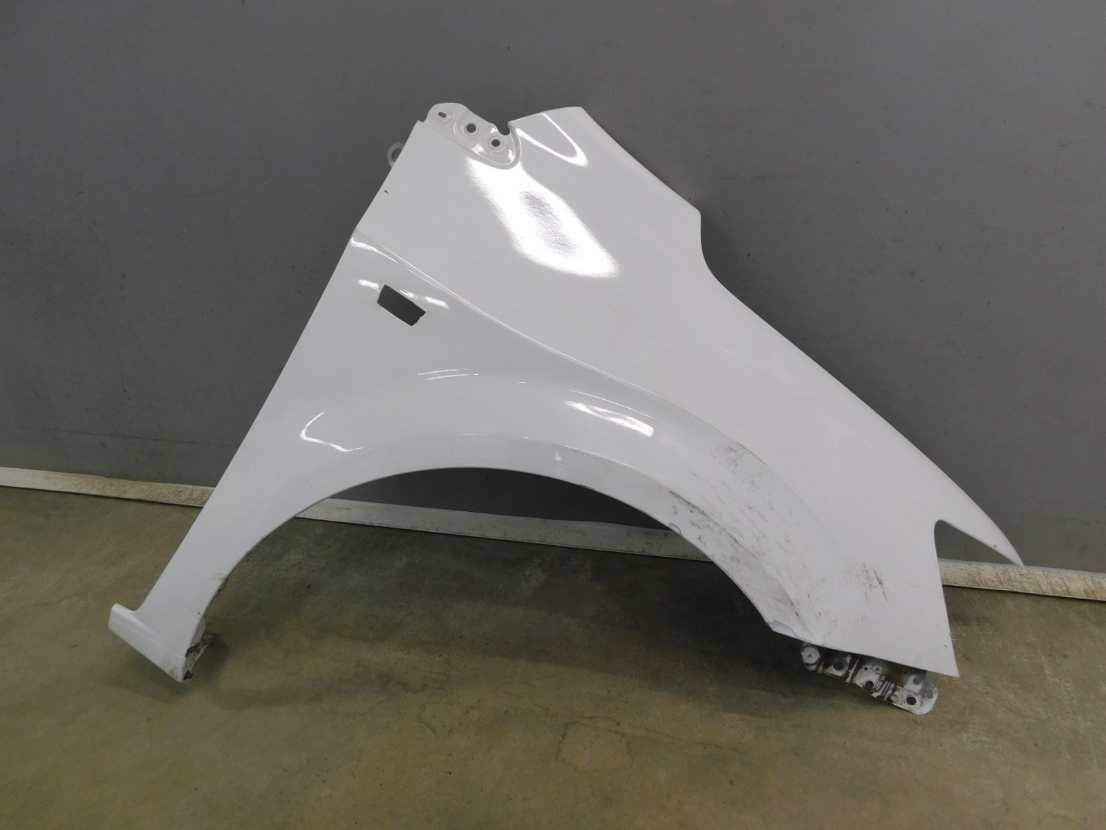 Крыло переднее правое Chevrolet Aveo (T300) 2011>