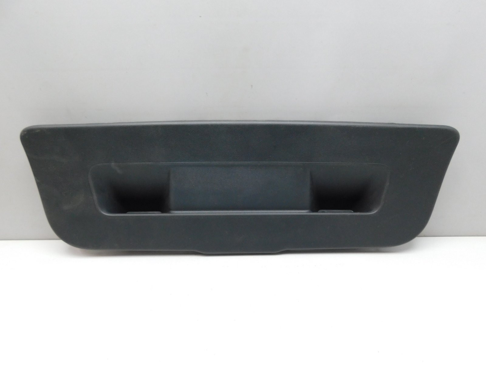 Обшивка крышки багажника Volkswagen Polo Sedan 2011-2020