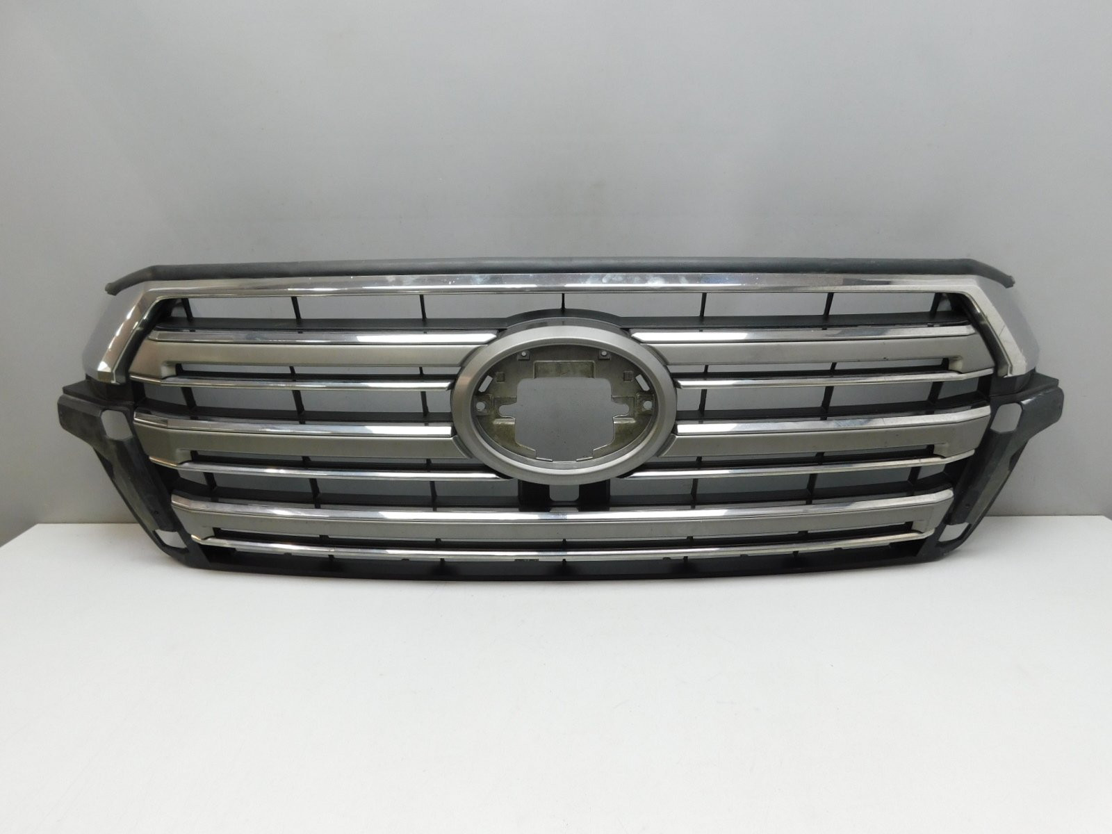 Решетка радиатора Toyota Land Cruiser (200) 2008>