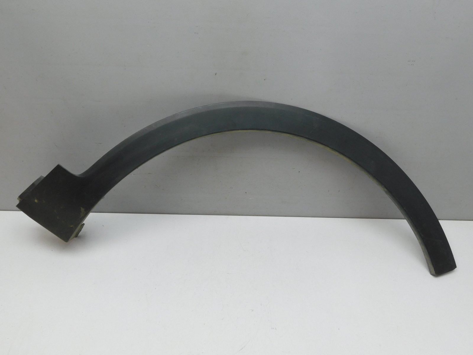 Накладка крыла переднего правого Kia Sorento Prime 2015>