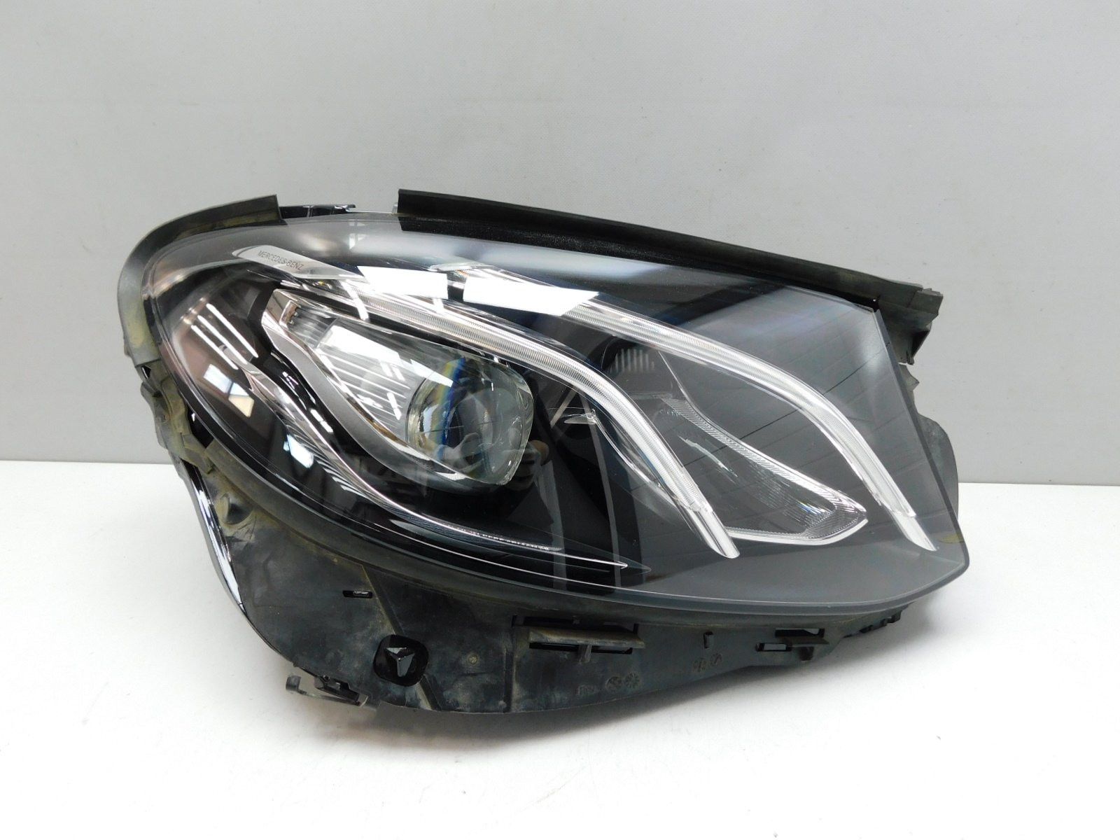 Фара правая Mercedes-Benz E-Klasse W213 2016>