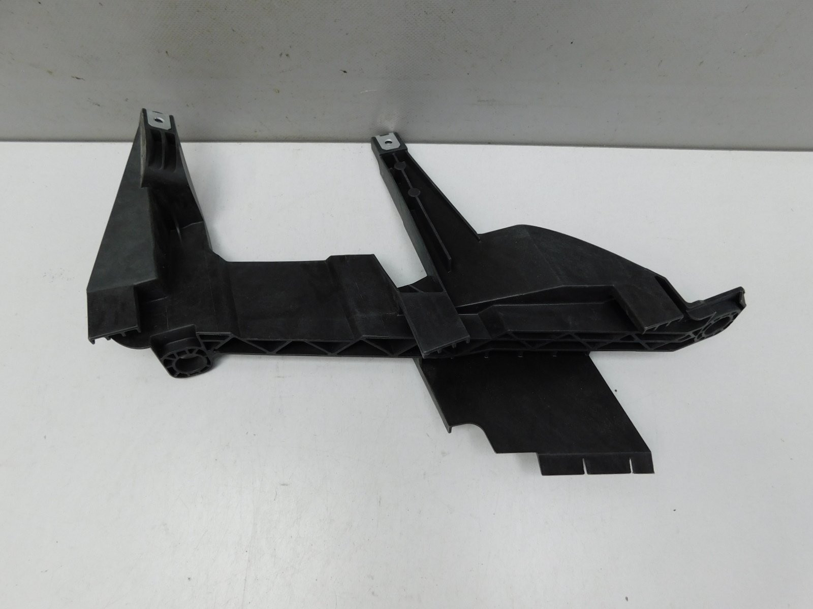 Кронштейн фары BMW X3 E83 2003>