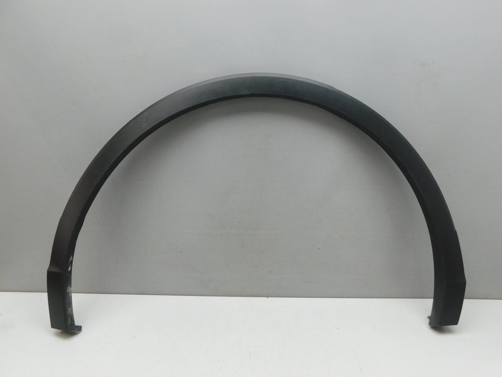 Накладка крыла заднего  правого Volkswagen Tiguan 2017>