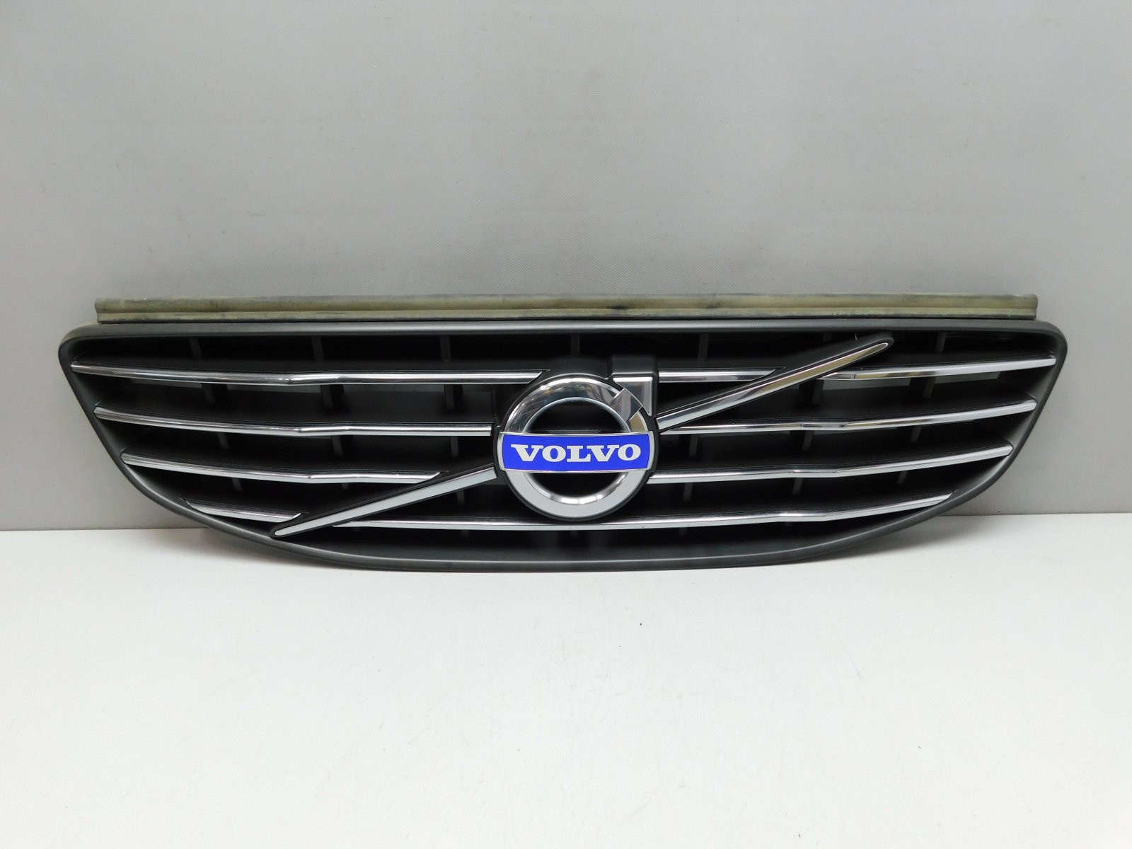 Решетка радиатора Volvo XC60 2008-2017