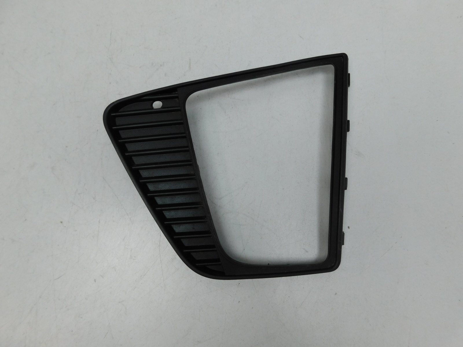 Решетка в бампер левая Hyundai Creta 2016>