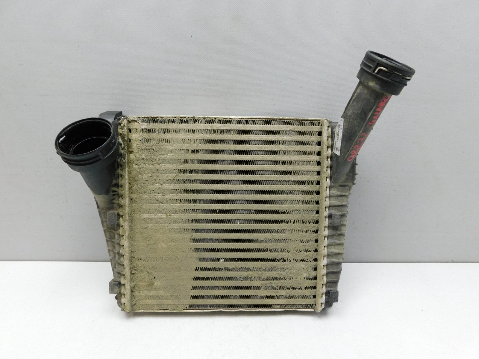 Интеркулер фольксваген туарег. Интеркулер туарег 4. 5. 2 дизель. Интеркулер туарег нф.