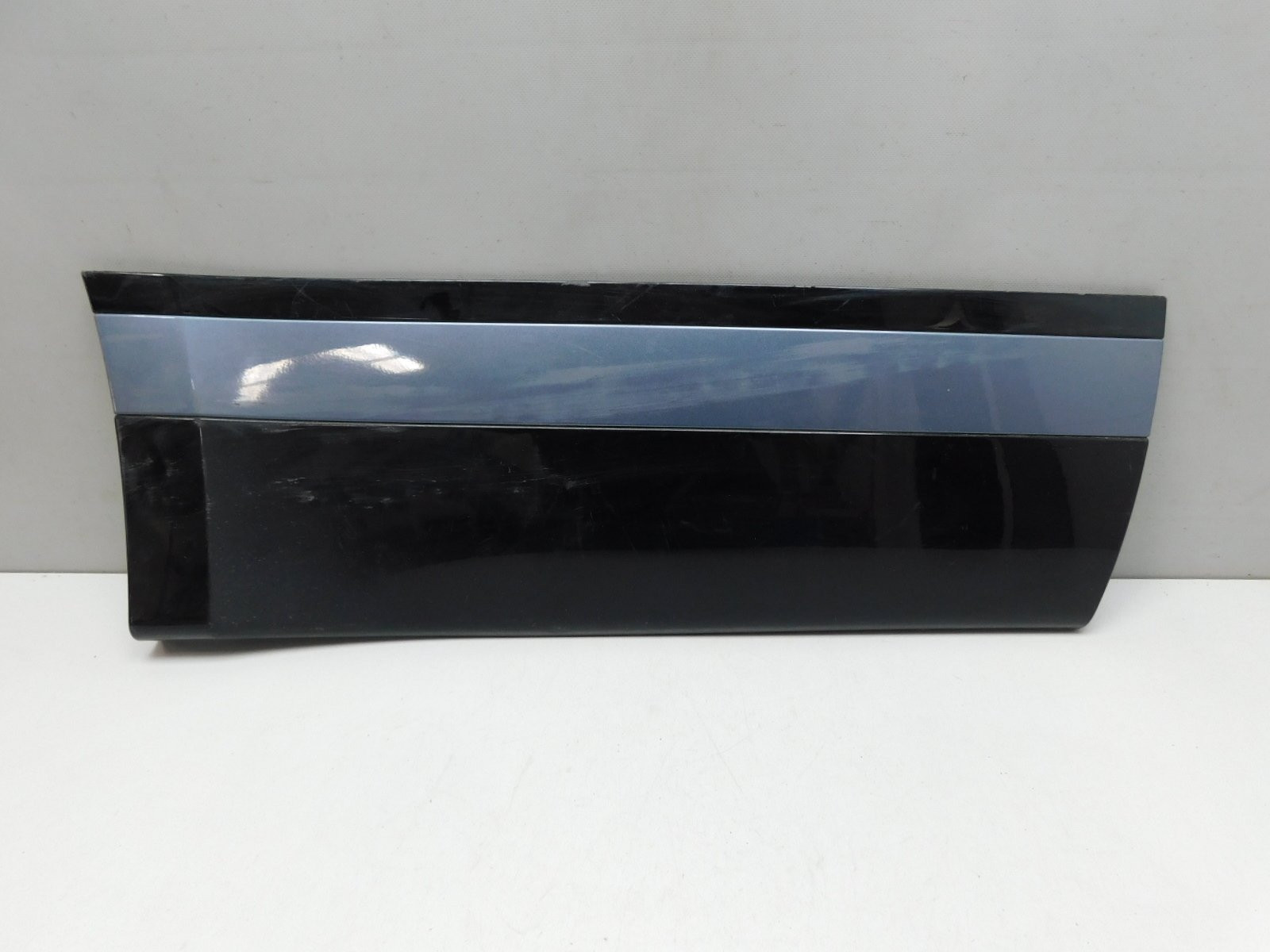 Накладка двери задней правой Land Rover Range Rover Velar 2017>