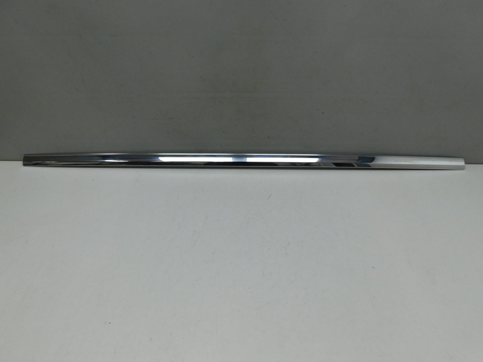 Молдинг двери задней правой Volkswagen Transporter T5 2003-2015