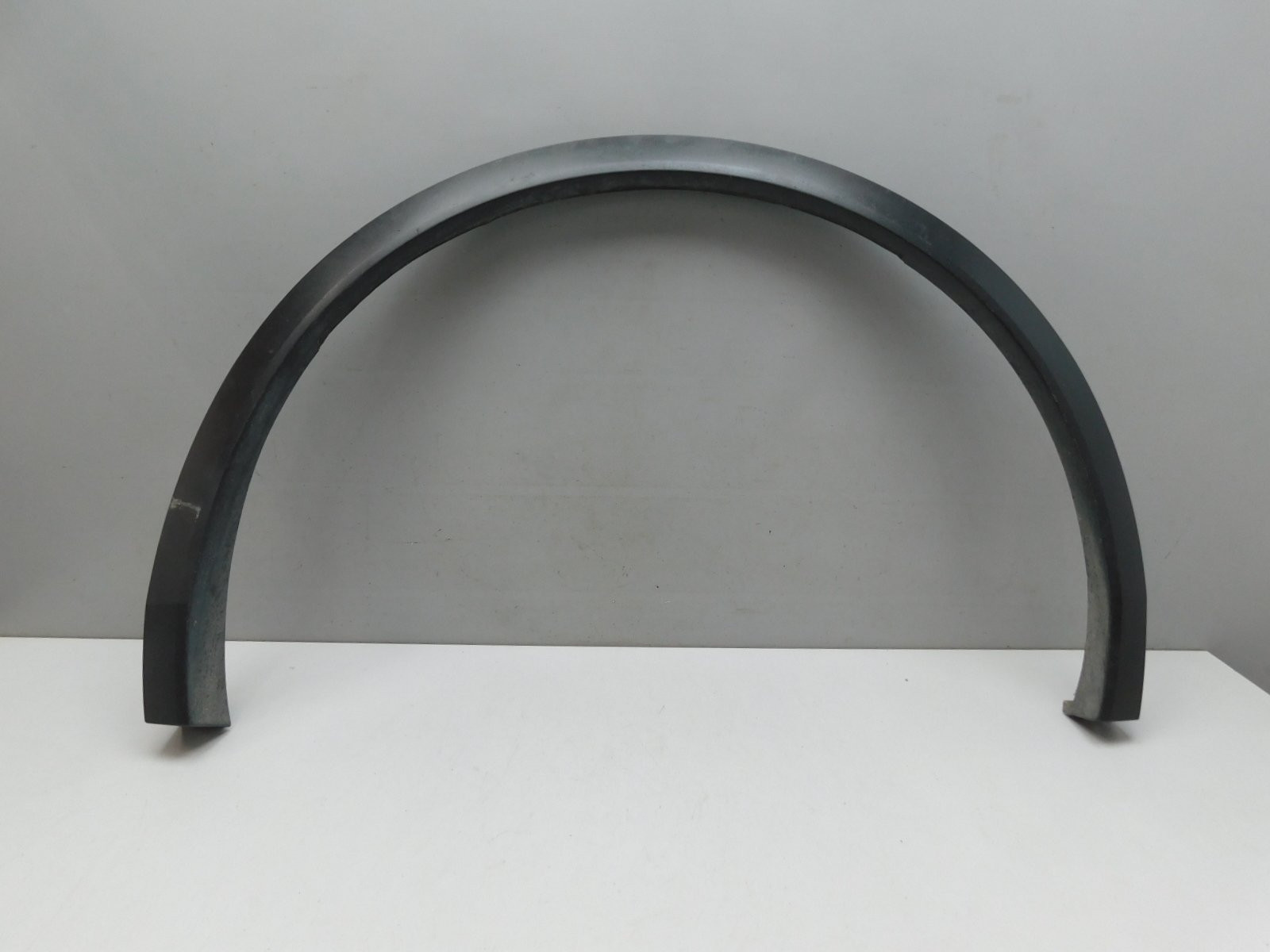 Накладка крыла заднего  левого Volkswagen Tiguan 2017>