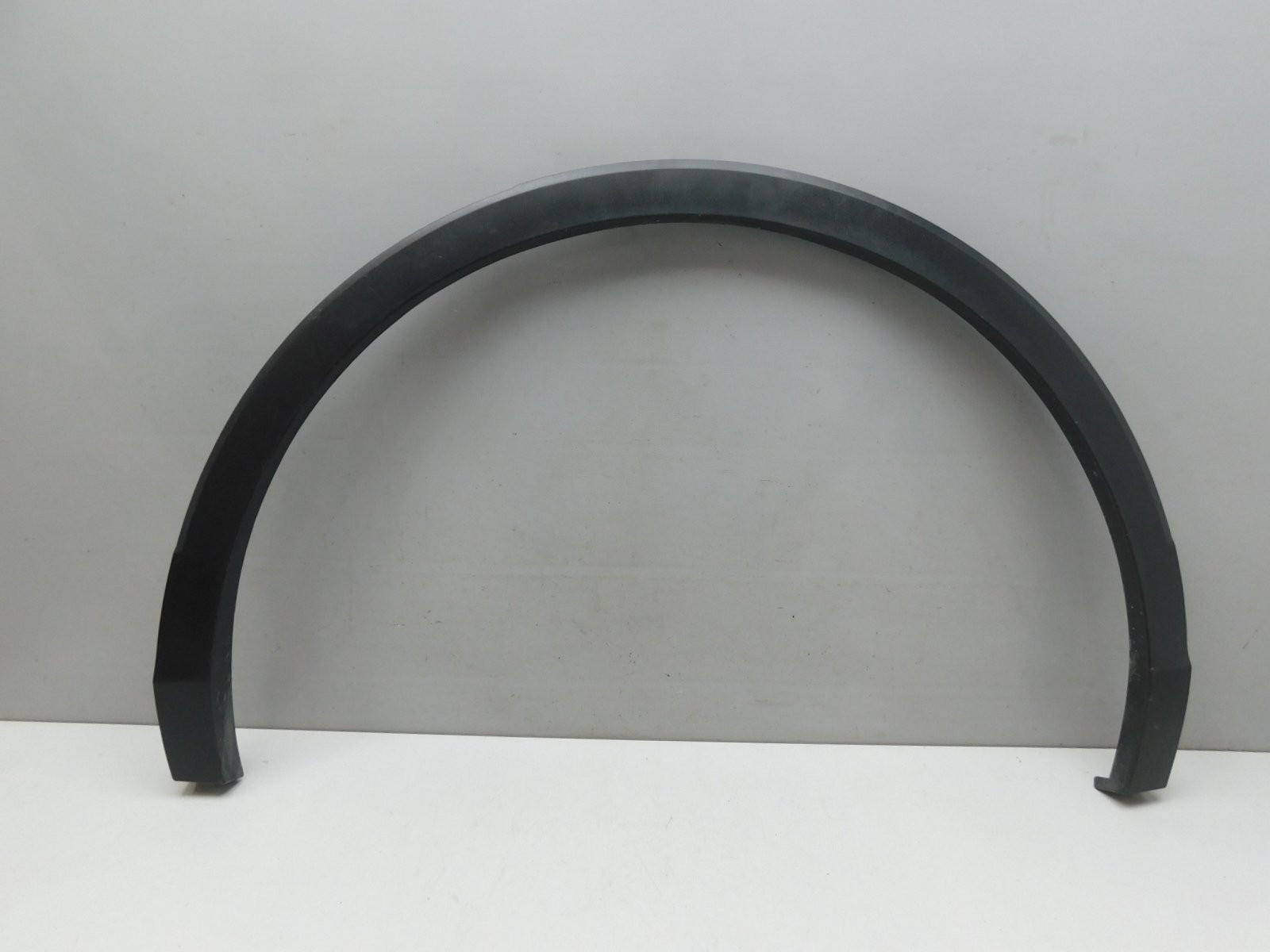 Накладка крыла заднего  левого Volkswagen Tiguan 2017>